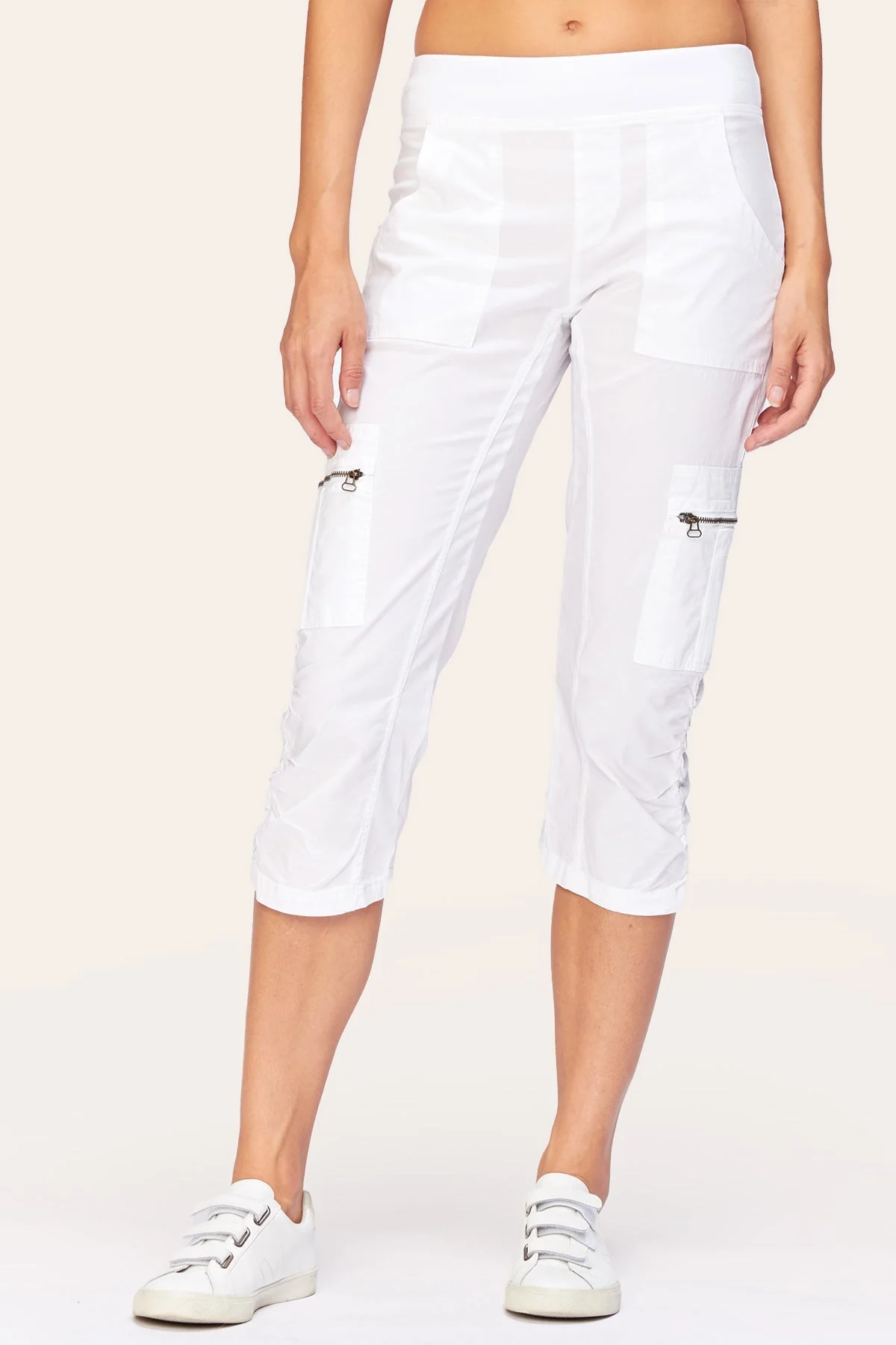 Nadia Crop - Puhuasuan